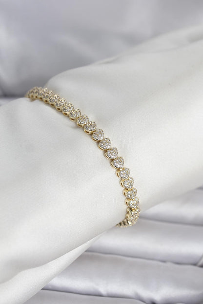 Pirinç Gold Renk Kalp Model Sıralı Zirkon Taşlı Kadın Bileklik